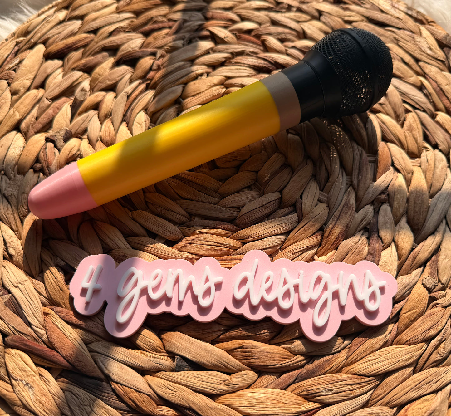 Pencil-Shaped Microphone Holder